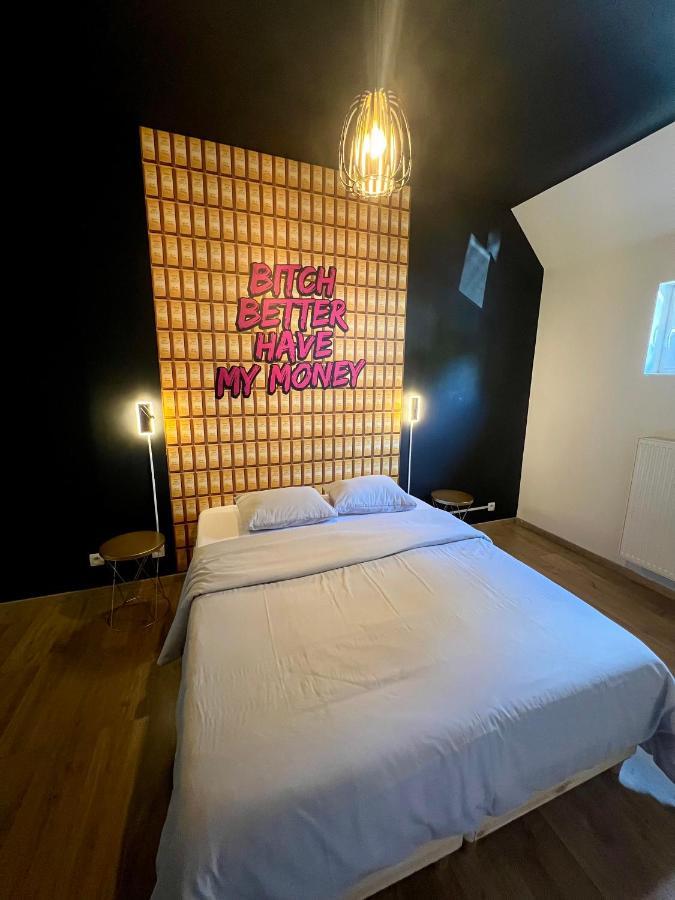Capsule Casino - Jacuzzi - Billard - Netflix - Console & Jeux Apartman Mons Kültér fotó