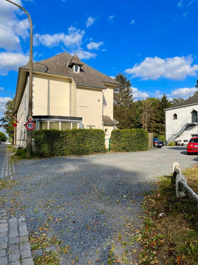 Capsule Casino - Jacuzzi - Billard - Netflix - Console & Jeux Apartman Mons Kültér fotó